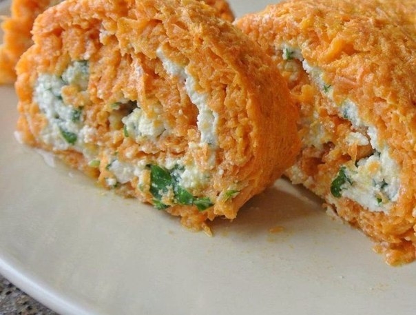 МОРКОВНЫЙ РУЛЕТ С ТВОРОГОМ И ЗЕЛЕНЬЮ