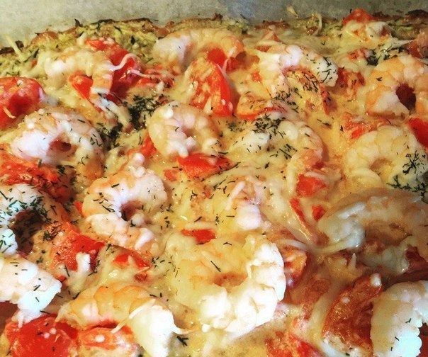 Много рецептов пиццы видела здесь, но очень уж хотелось поделиться и моим рецептом, очень вкусно был