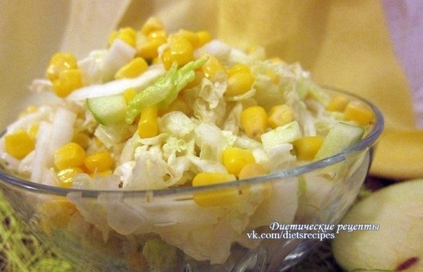 Лёгкий салат из пекинской капусты с кукурузой