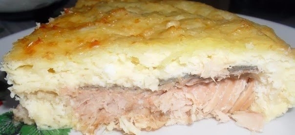 Румяная сырная корочка служит пушистой шубкой нежной рыбке. Получается очень аппетитно и вкусно!