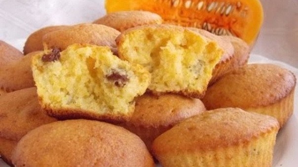 Возьми с собой в дорогу пышные кексы для перекуса, и жизнь станет солнечной и веселой!