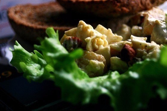 Сочная закуска из ананаса придется по вкусу всем, даже самым искушенным дегустаторам! Готовить довол