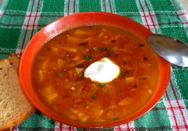 Замечательные ароматные щи незаменимы в славянской кухне! Готовьте с удовольствием!