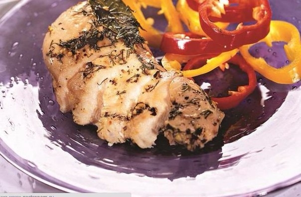 Ароматнейшее блюдо из курочки будет отлично смотреться на вашем столе! Рецепт простой и быстрый!