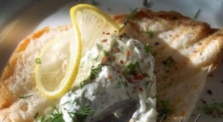 Ваши бутерброды получатся изумительно вкусными с этим чудесным сырным кремом. Приготовьте обязательн