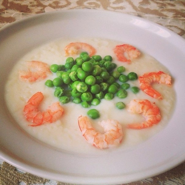 Красивый и очень вкусный супчик. Только самые полезные и питательные продукты!