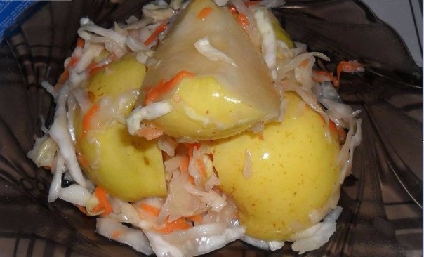 Яркие, сочные и ароматные мочёные яблочки! Отличная витаминная заготовка на зиму.