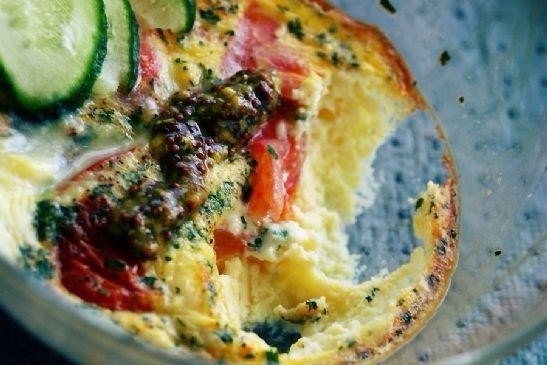 Как из простого омлета сделать симпатичное сытное блюдо! Записывайте!