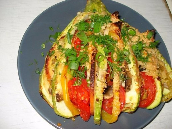 Сочно, ярко, аппетитно! Пожалуй, одно из лучших овощных блюд!