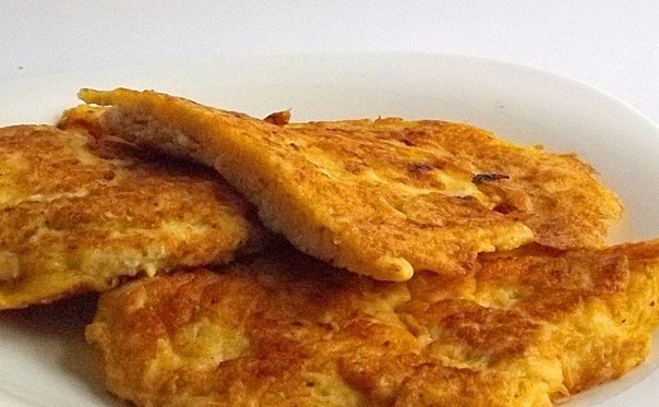 Замечательные сочные отбивные из куриного филе получаются по этому рецепту. Просто, быстро, вкусно!