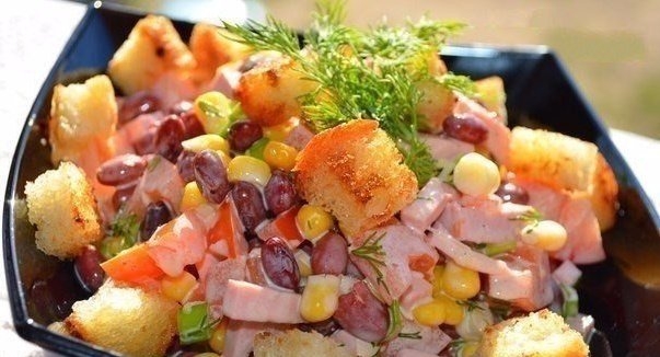 Восхитительный салат скушать будет каждый рад!