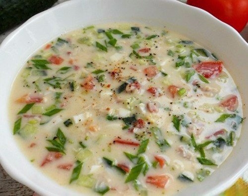 Великолепная окрошка на кефире в любое время дня хороша! Кушайте с удовольствием!