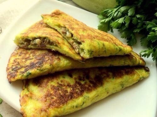 Сочные "чебуреки" из кабачка! Лёгкие, нежные и очень вкусные!