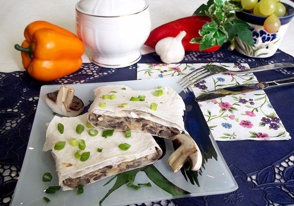 Вкуснейший перекус всех времен и народов! Готовим просто и быстро, еще быстрее съедаем!