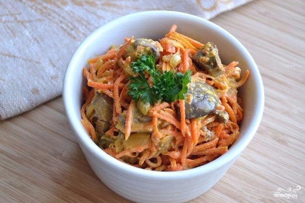 Блюдо питательное и очень вкусное! Сочно вам похрустеть!