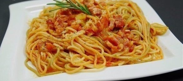 Любимая паста нашего семейства! Разлетается с тарелок в мгновение ока! Советую и вам приготовить!