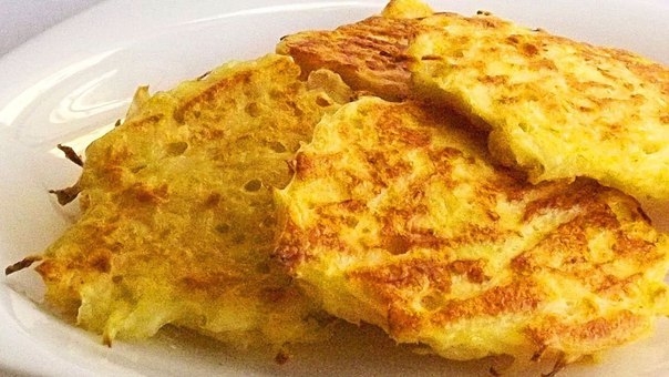 Яркие, сочные и невероятно вкусные блинчики из капусты! Кушаем и худеем!