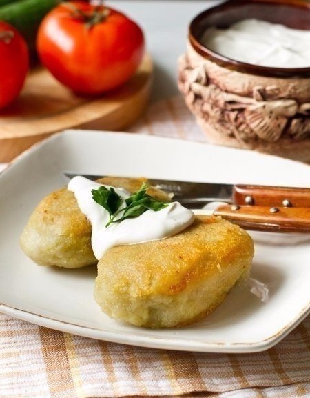 Румяные картофелинки с секретом внутри! Очень аппетитно и вкусно!