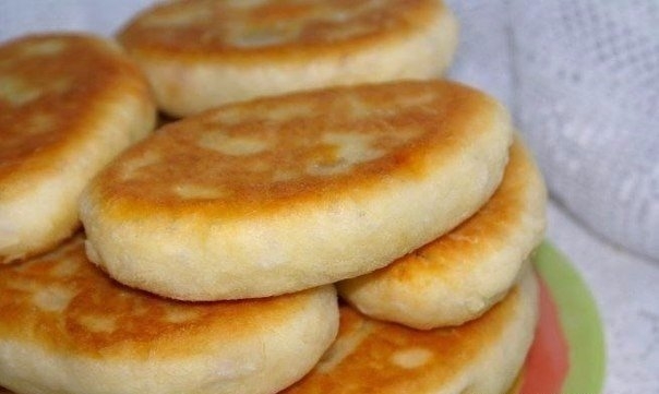 Румяные нежные пирожки, как у бабушки! Сделаны с любовью!