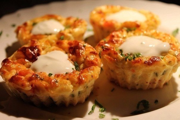 Веселые закусочки прекрасно впишутся в ваш шикарно сервированный стол. А гости будут в изумлении!