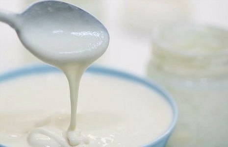 Все мы понимаем, что полезные бактерии в йогурте "работают" всего несколько часов, а не суток. Так ч