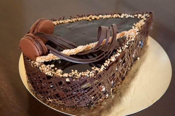 Торт -мусс "МОЦАРТ" с белым шоколадом и горьким шоколадом