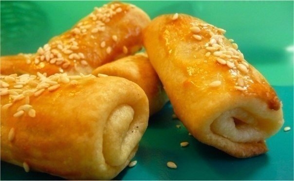 Эти "сигаретки" станут частыми гостями на вашем столе, они очень вкусные и к тому же отнимают совсем