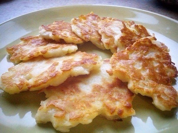 Яблочные оладьи - поднимаем настроение в дождливый/снежный ноябрь! :)