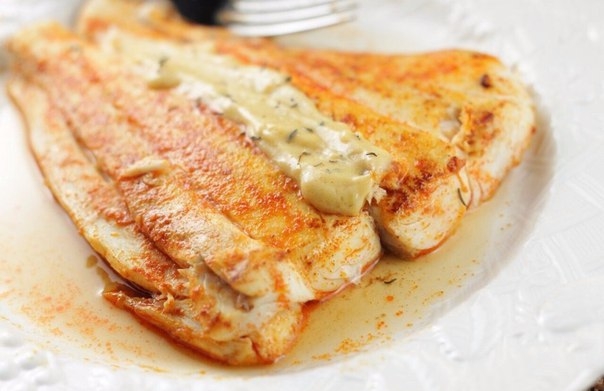 Жирная морская рыбка идеально подойдет к любому столу! Главное, приготовить ее вкусно!