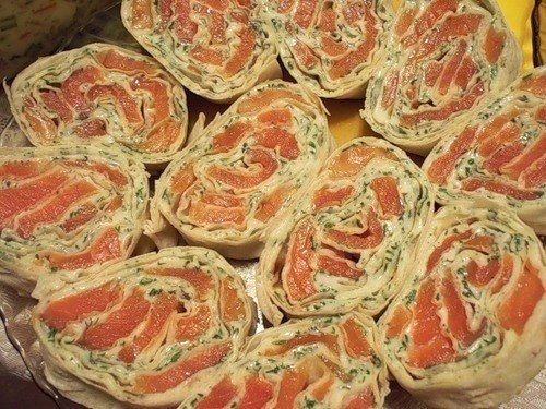 С красной рыбкой любое блюдо получается очень вкусным и полезным! А в таком варианте еще и подача ин