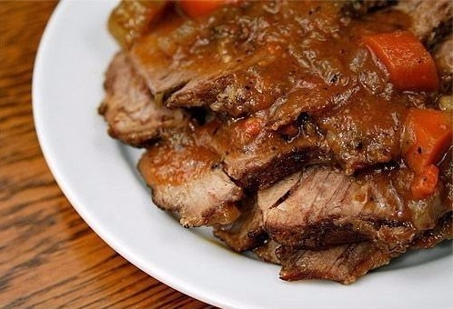Простой рецепт превращения жесткой говядины в нежнейшее тушеное блюдо! Учитесь волшебству!
