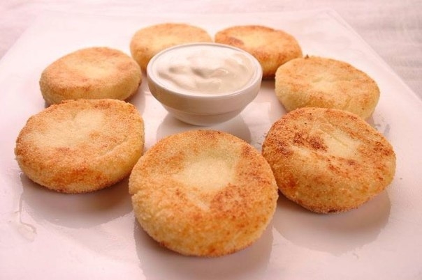 Нежные сырнички с "изюминкой"! Удивите гостей своим блюдом!