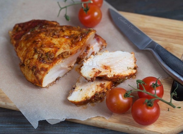 Сочная буженина из нежной куриной грудки! Самое диетическое блюдо!