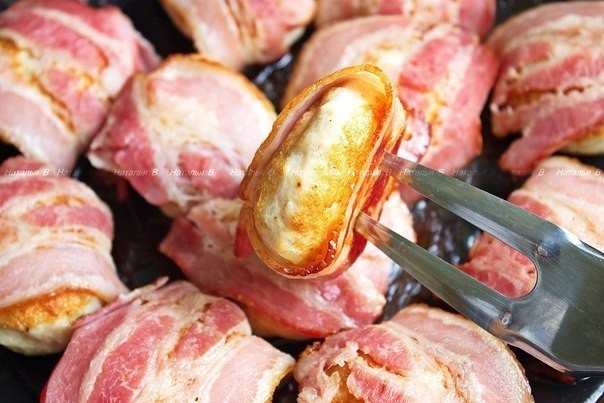 Вкусные котлеты в беконе с сырной начинкой - YouTube