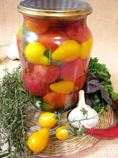 Заготовки на зиму. Маринованные томаты «Ассорти»