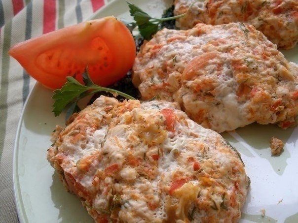 Очень нежные диетические котлетки. Даже малыши кушают с восторгом!