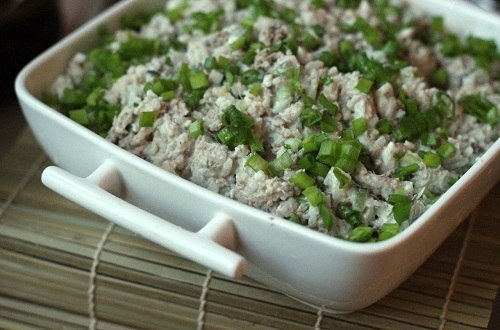 Рыбный салат с рисом.