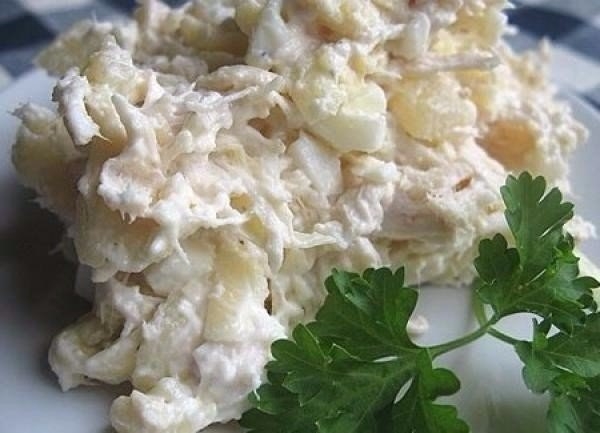 Для любимой семьи непременно приготовьте легкий салатик! Понравится всем: от мала до велика!