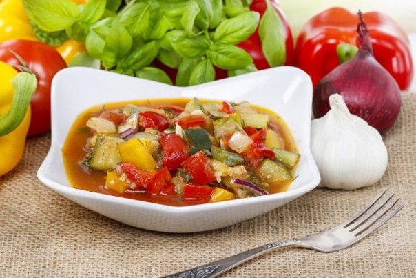 Овощное рагу с болгарским перцем: ТОП-5 рецептов