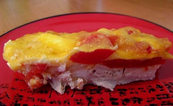 Если свининка для вас очень жирна, а мясо по-французски любите, можно заменить свининку на курочку. 