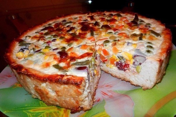 Яркое красивое и очень сытное блюдо для большой семьи! Кушайте с удовольствием!