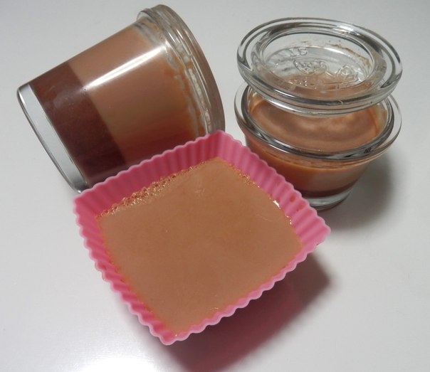 печенье с желе покрытое шоколадом. молочный десерт с какао. желе из какао. желе в шоколаде. желе из какао.