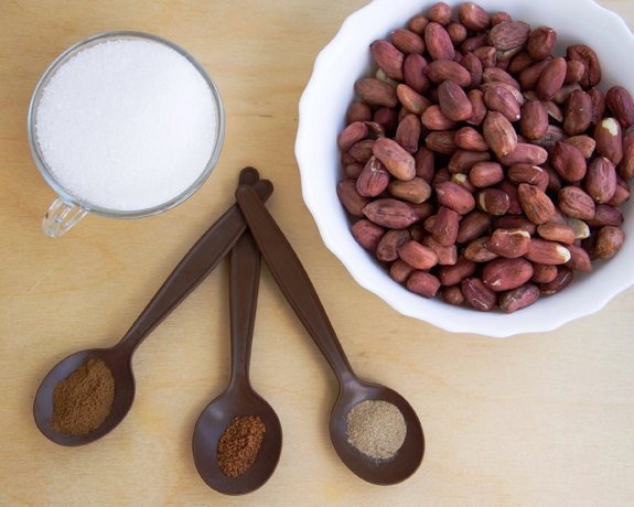 Пряно сладкий. Ингредиенты для сладких орешек