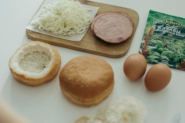 Пикантный завтрак или перекус в течение дня! Готовится моментально!