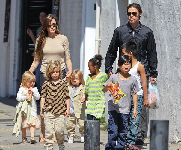 15 советов по воспитанию детей от Анджелины Джоли и Брэда Питта (6 детей)