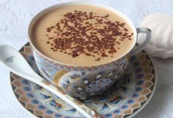 Горячий ароматный напиток из шоколада - самое то для холодных осенних дней!