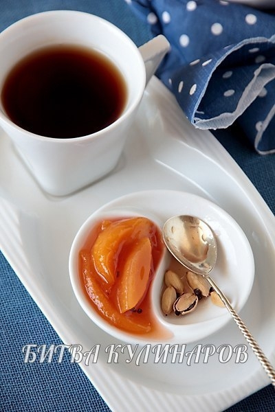 Варенье из персиков с кардамоном и тимьяном.