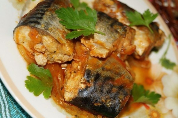 Скумбрия - очень пикантная рыбка, из которой можно приготовить очень много вкусных блюд. Хочу предло
