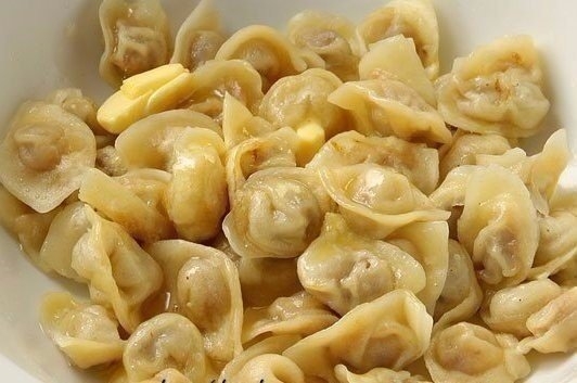 Быстро, просто и вкусно готовим супер-тесто для пельменей и вареников!