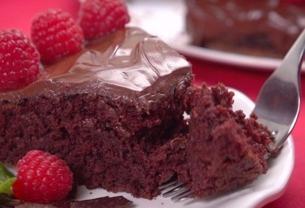 Рекомендую приготовить очень вкусный тортик! Пышный, сочный, шоколадный!